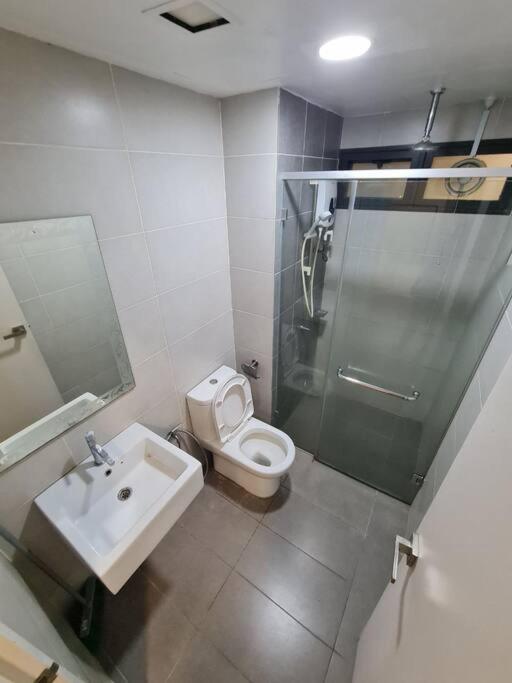 Lovely 3-Bedroom Serviced Apartment @ Cyberjaya Ngoại thất bức ảnh