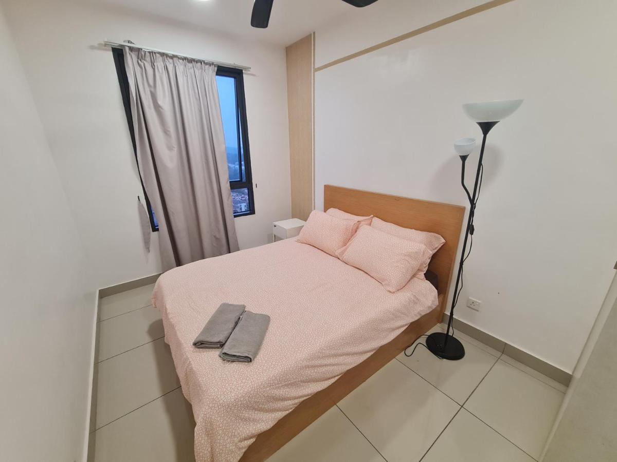 Lovely 3-Bedroom Serviced Apartment @ Cyberjaya Ngoại thất bức ảnh